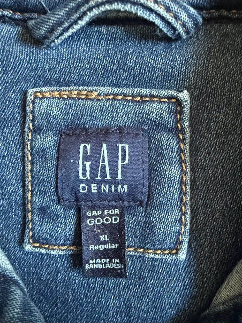 GAP Kids Medium Blue Denim Jacket. Soft and stretchy.